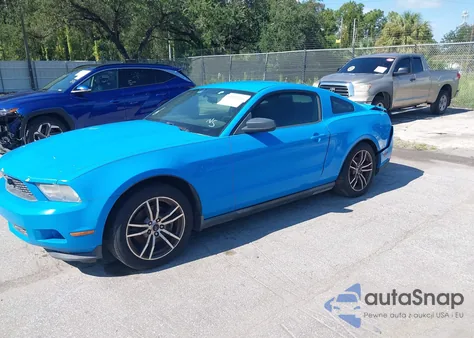 2012 Ford Mustang V6 из США, поврежденный, VIN 1ZVBP8AM3C5253726